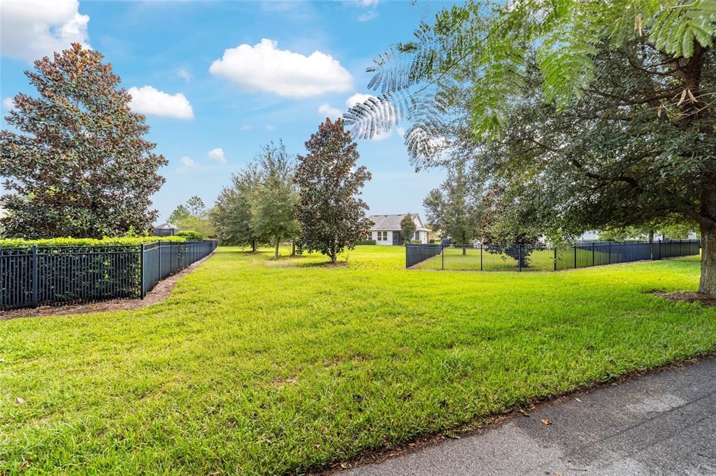 合同活跃: $358,000 (2 贝兹, 2 浴室, 1666 平方英尺)