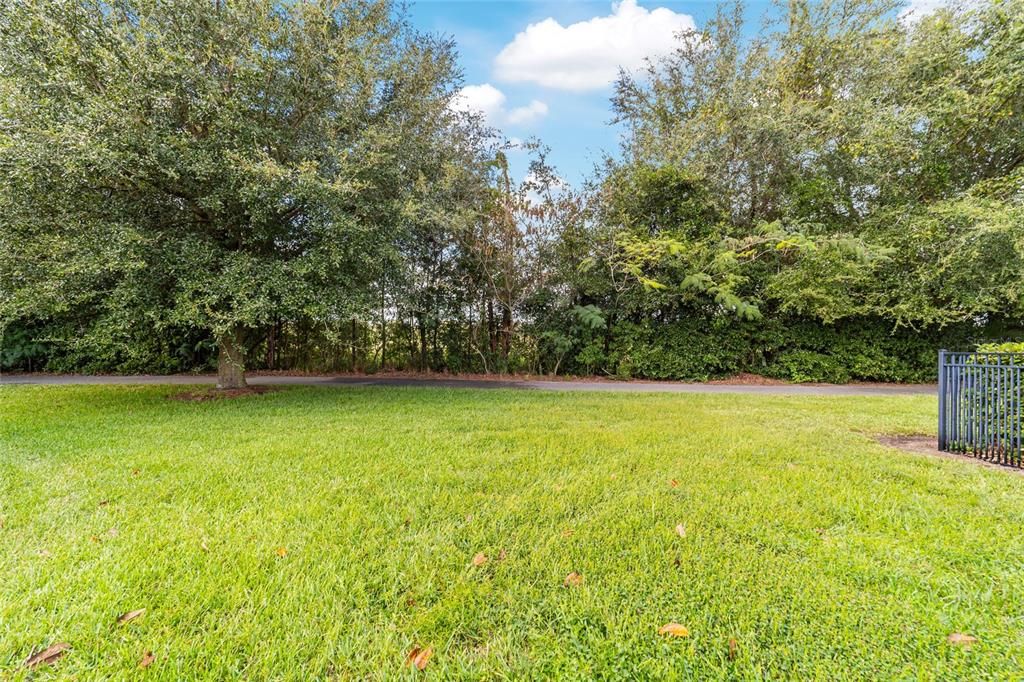 合同活跃: $358,000 (2 贝兹, 2 浴室, 1666 平方英尺)