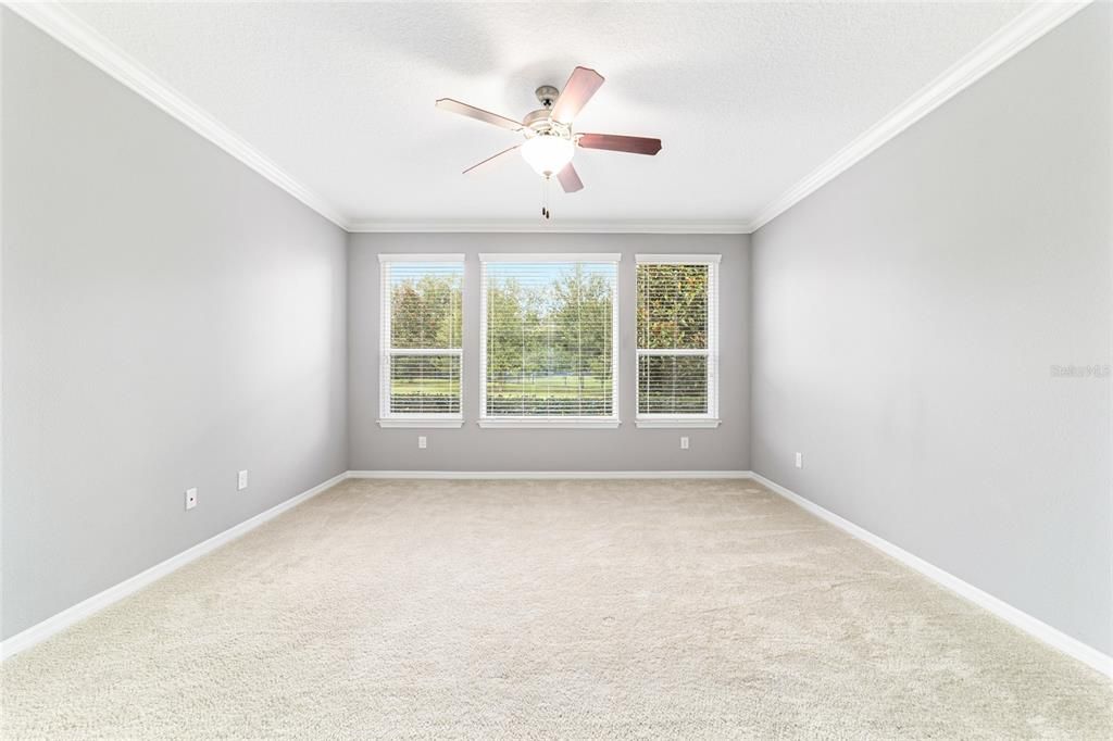 合同活跃: $358,000 (2 贝兹, 2 浴室, 1666 平方英尺)