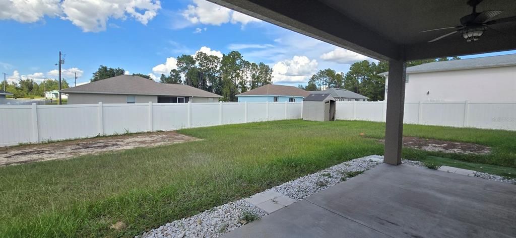 Active With Contract: $1,850 (4 beds, 2 baths, 1699 Square Feet)