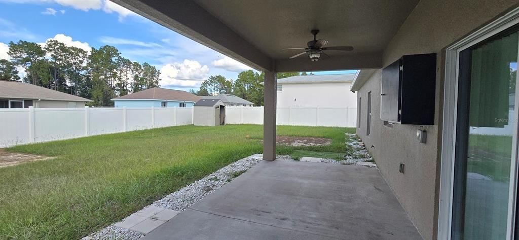 Active With Contract: $1,850 (4 beds, 2 baths, 1699 Square Feet)