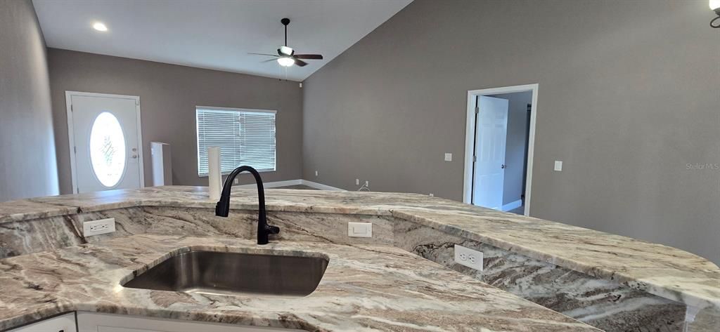 Active With Contract: $1,850 (4 beds, 2 baths, 1699 Square Feet)