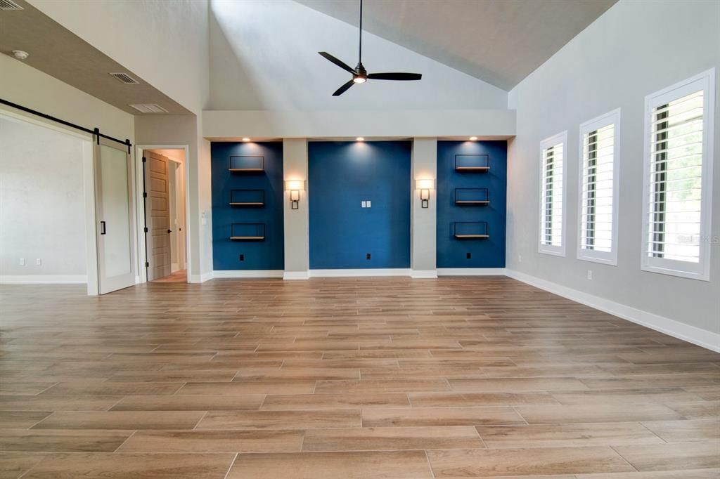 For Rent: $4,350 (4 beds, 4 baths, 3156 Square Feet)