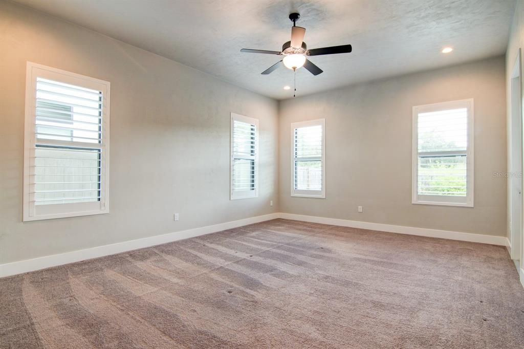 For Rent: $4,350 (4 beds, 4 baths, 3156 Square Feet)