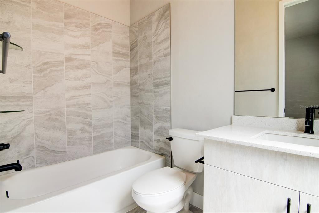 For Rent: $4,350 (4 beds, 4 baths, 3156 Square Feet)