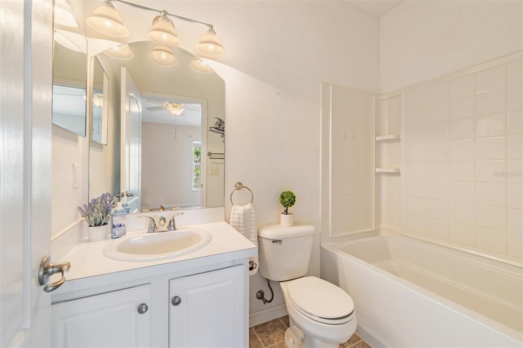 For Sale: $255,000 (2 beds, 2 baths, 1248 Square Feet)