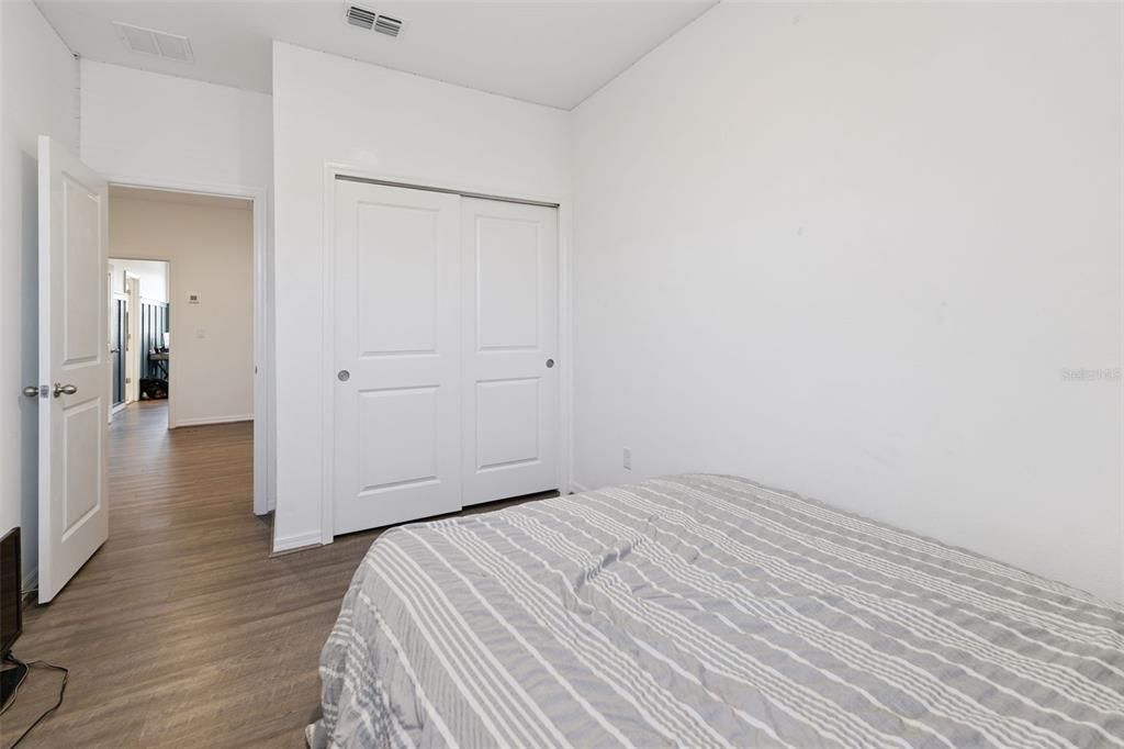 Active With Contract: $309,900 (3 beds, 2 baths, 1540 Square Feet)