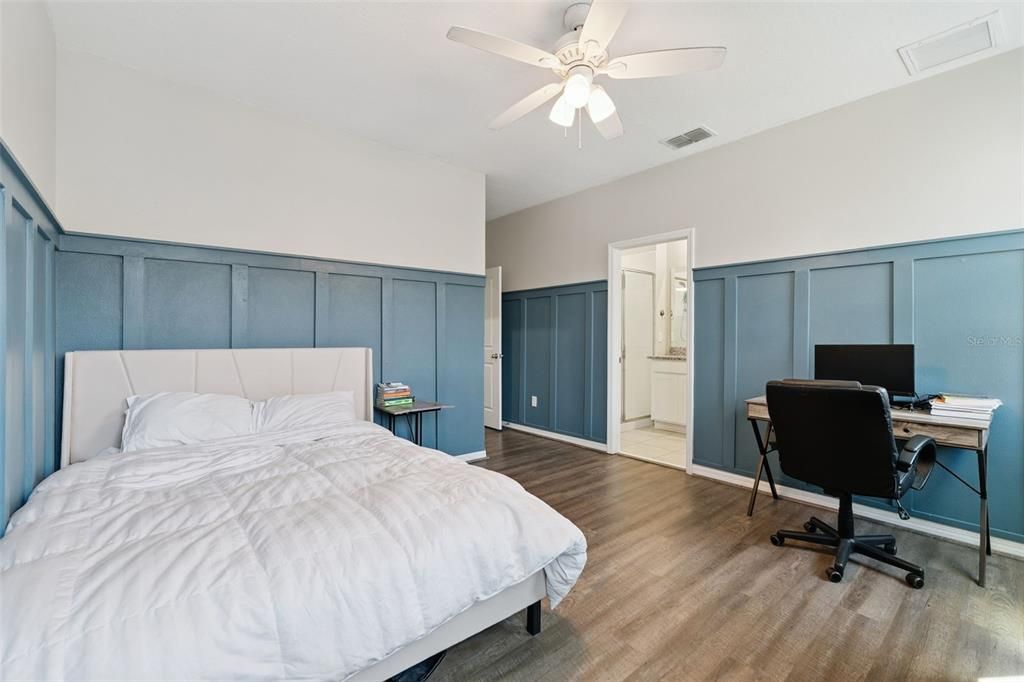 Active With Contract: $309,900 (3 beds, 2 baths, 1540 Square Feet)