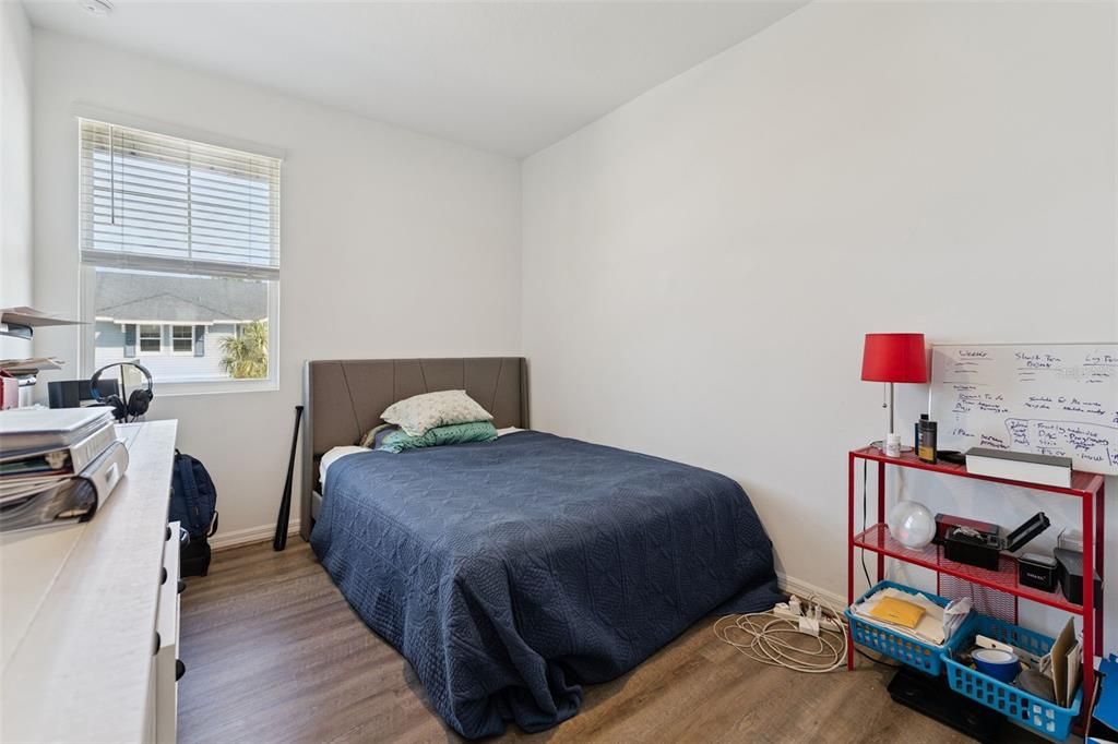 Active With Contract: $309,900 (3 beds, 2 baths, 1540 Square Feet)