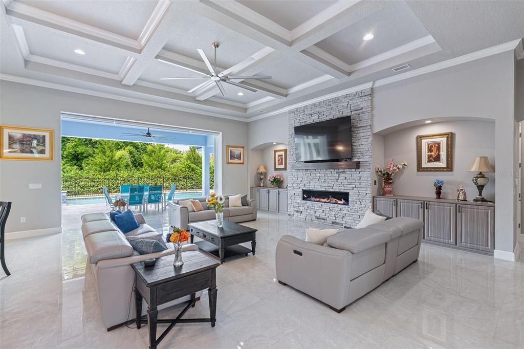 На продажу: $3,295,000 (5 спален, 4 ванн, 5454 Квадратных фут)