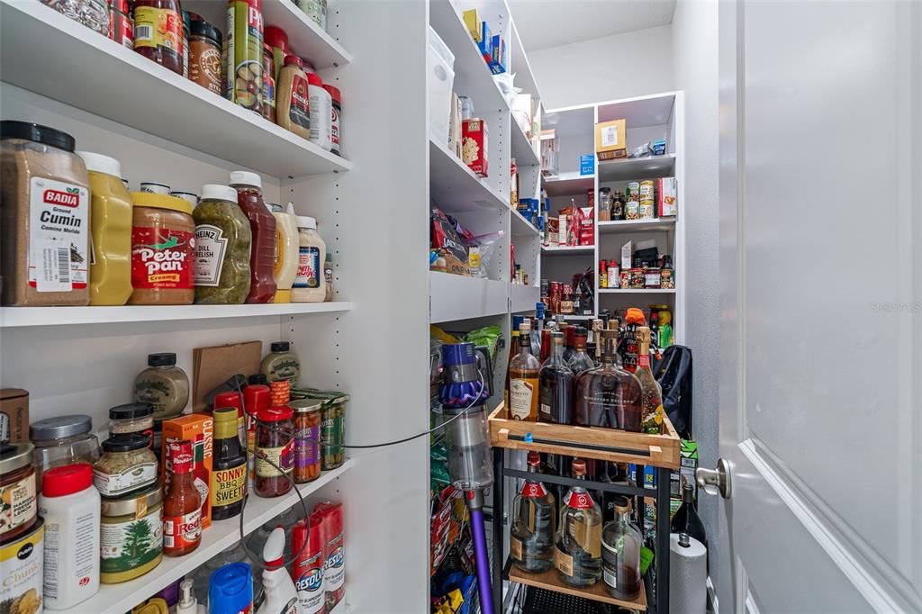 На продажу: $3,295,000 (5 спален, 4 ванн, 5454 Квадратных фут)