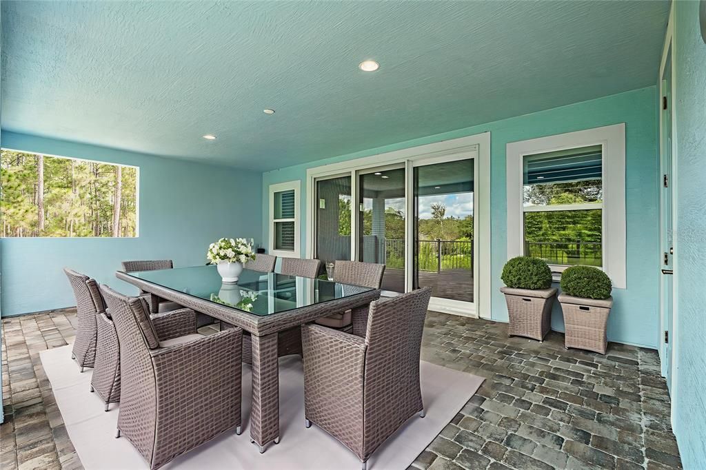 На продажу: $3,295,000 (5 спален, 4 ванн, 5454 Квадратных фут)