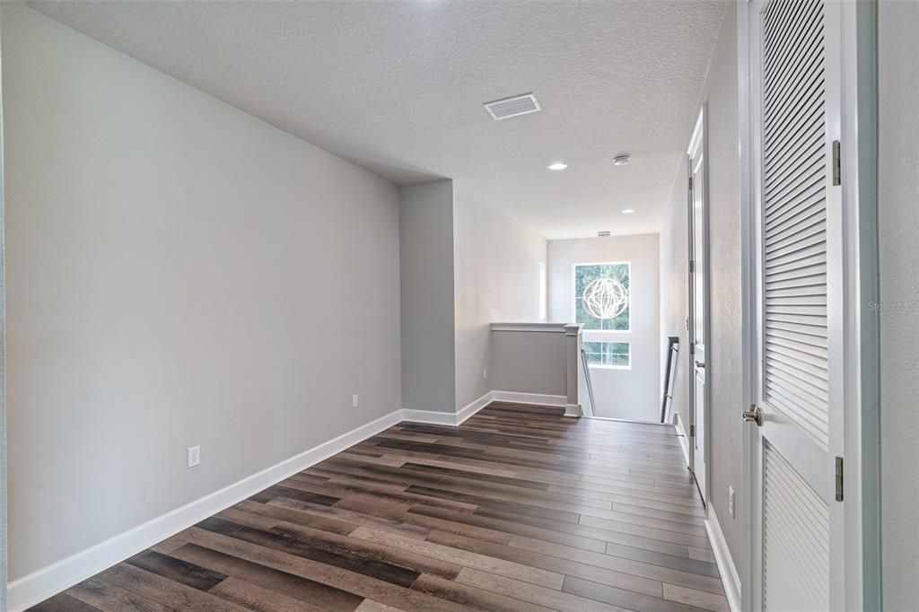 На продажу: $3,295,000 (5 спален, 4 ванн, 5454 Квадратных фут)