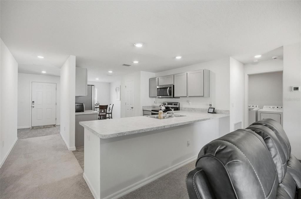 待售: $320,000 (3 贝兹, 2 浴室, 1552 平方英尺)