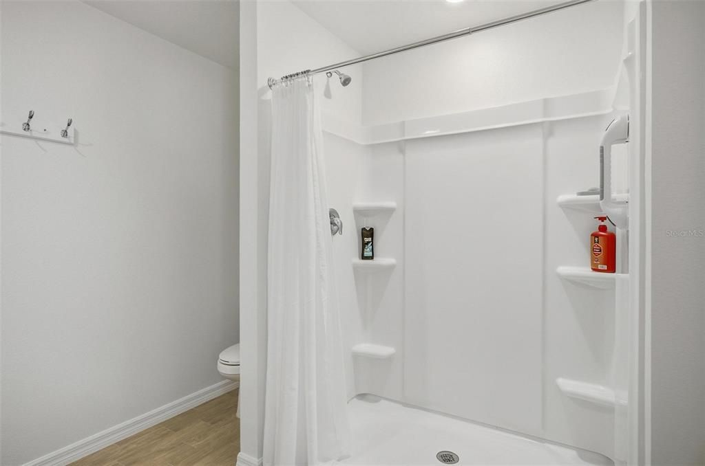 待售: $320,000 (3 贝兹, 2 浴室, 1552 平方英尺)