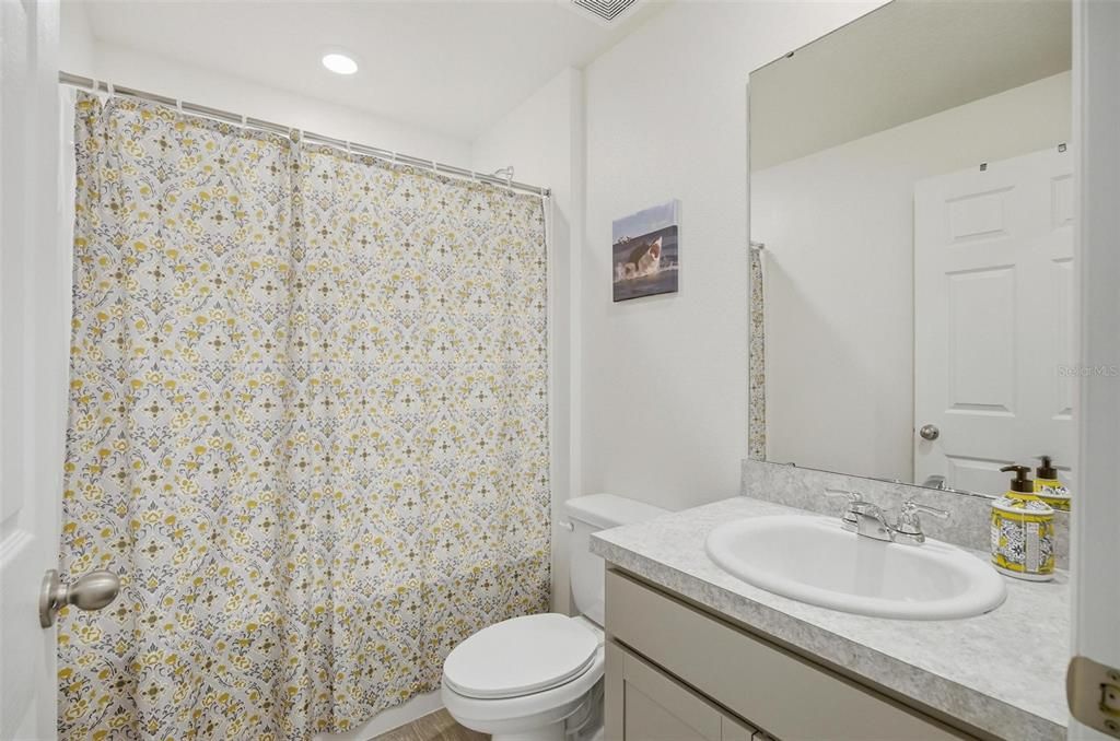 待售: $320,000 (3 贝兹, 2 浴室, 1552 平方英尺)