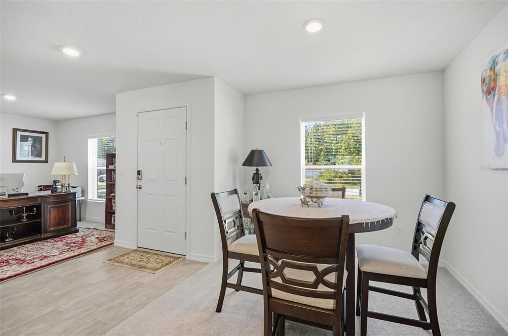 待售: $320,000 (3 贝兹, 2 浴室, 1552 平方英尺)