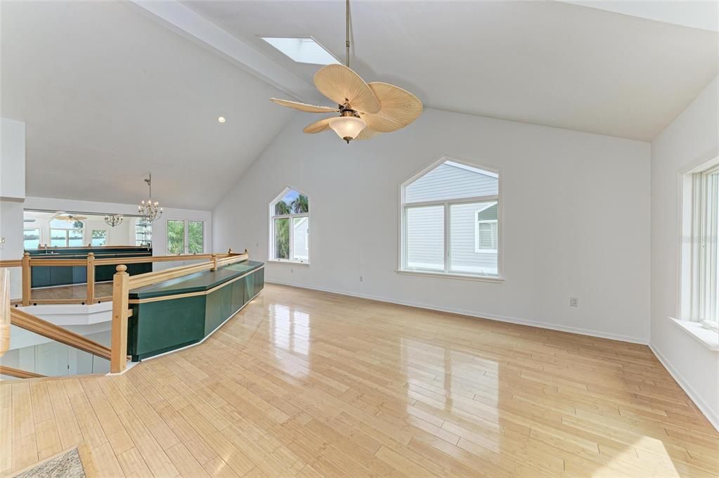 待售: $1,299,000 (3 贝兹, 2 浴室, 3238 平方英尺)