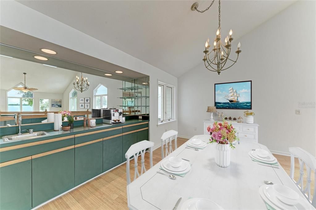 待售: $1,299,000 (3 贝兹, 2 浴室, 3238 平方英尺)