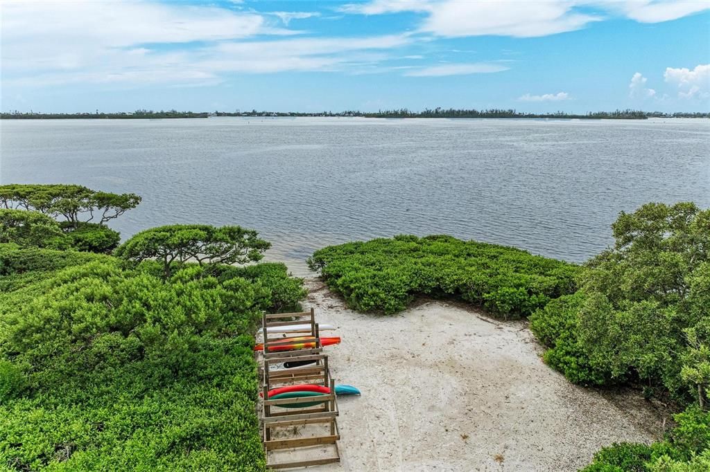 待售: $1,299,000 (3 贝兹, 2 浴室, 3238 平方英尺)