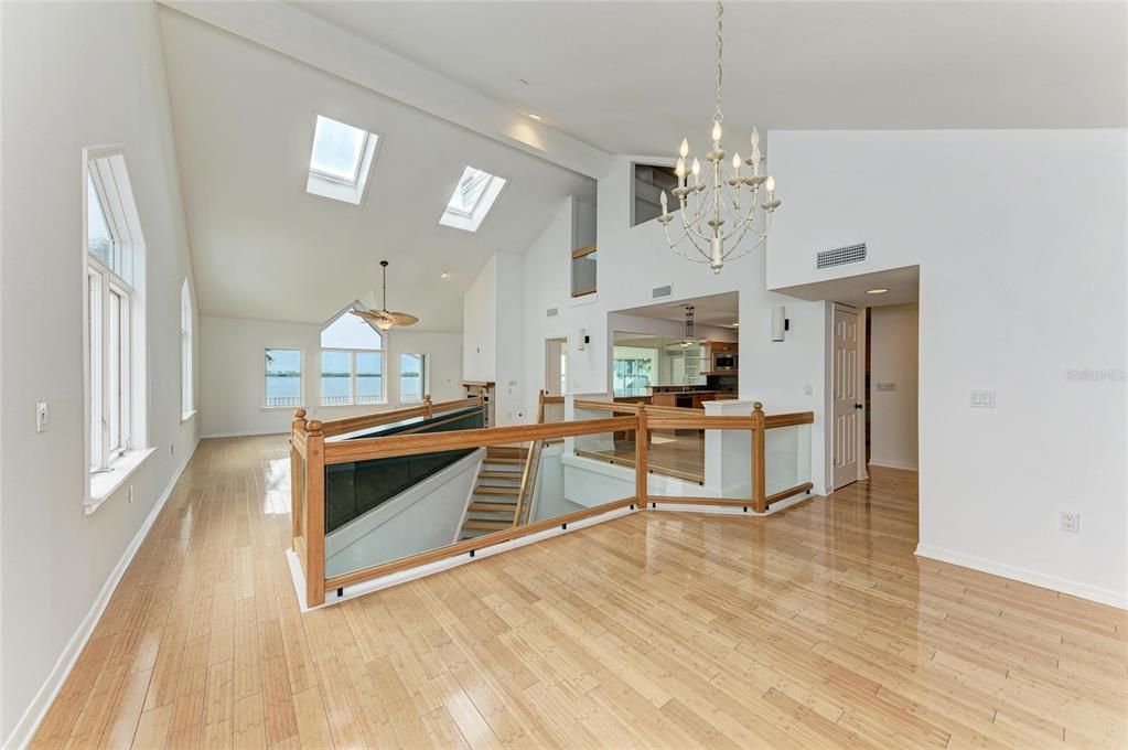 待售: $1,299,000 (3 贝兹, 2 浴室, 3238 平方英尺)