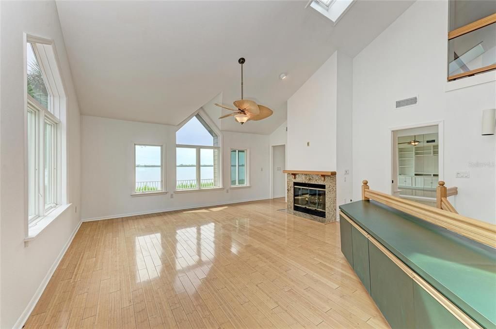 待售: $1,299,000 (3 贝兹, 2 浴室, 3238 平方英尺)