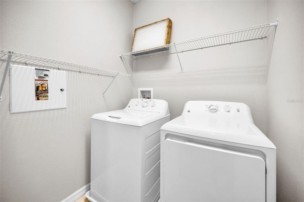 Activo con contrato: $344,000 (3 camas, 2 baños, 1525 Pies cuadrados)