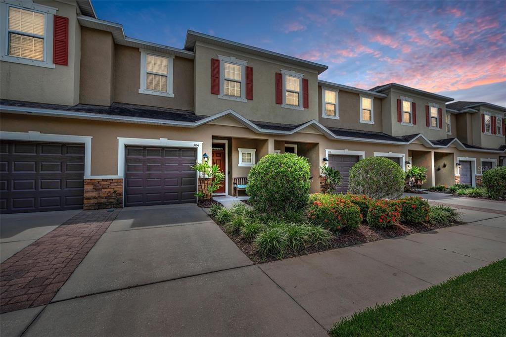 Activo con contrato: $344,000 (3 camas, 2 baños, 1525 Pies cuadrados)