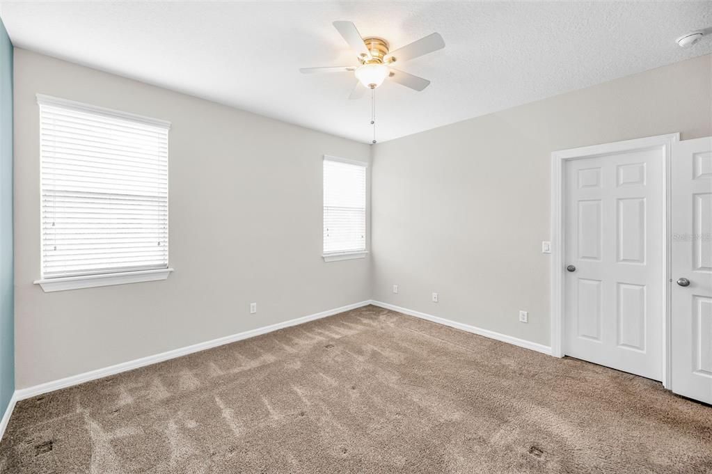 Activo con contrato: $344,000 (3 camas, 2 baños, 1525 Pies cuadrados)