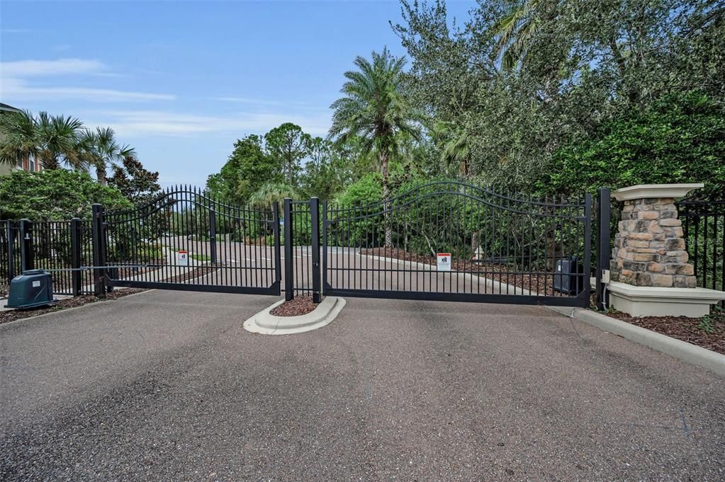 Activo con contrato: $344,000 (3 camas, 2 baños, 1525 Pies cuadrados)