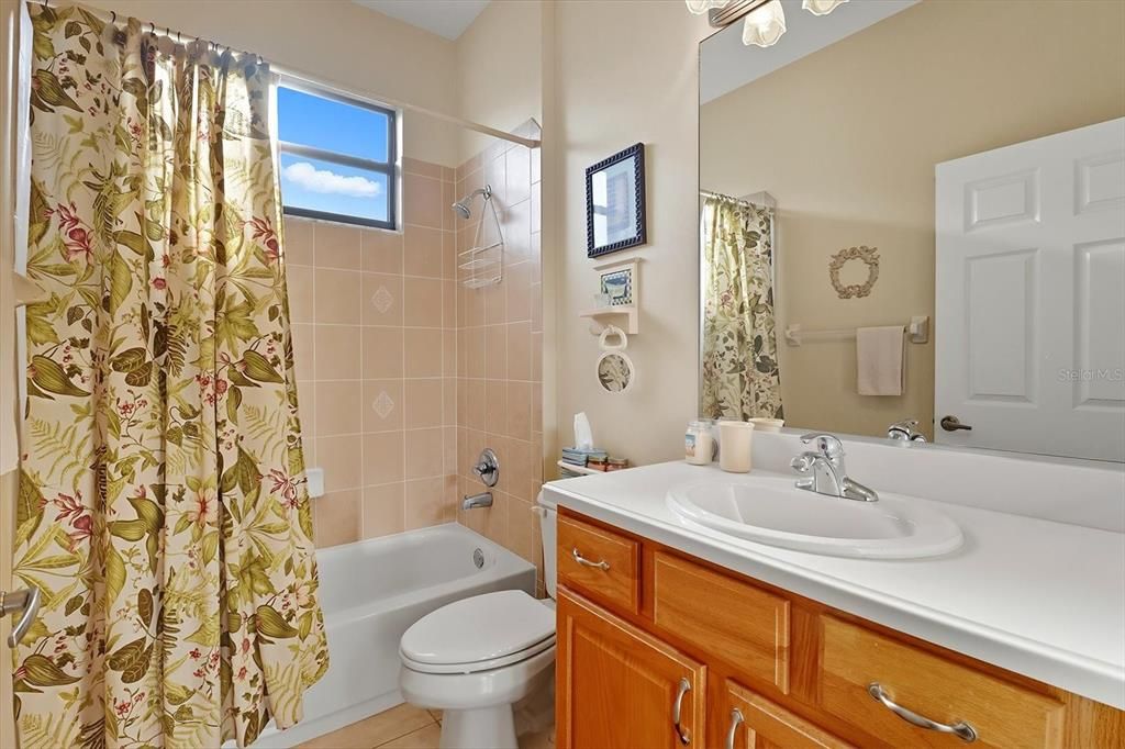 待售: $445,000 (3 贝兹, 2 浴室, 2197 平方英尺)