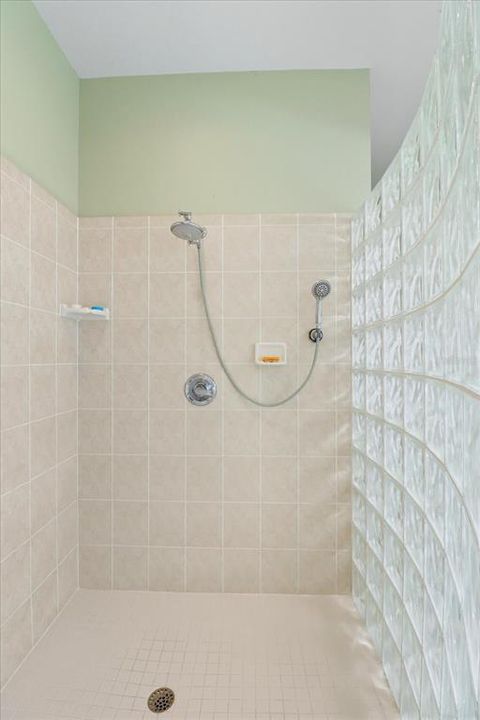 待售: $445,000 (3 贝兹, 2 浴室, 2197 平方英尺)