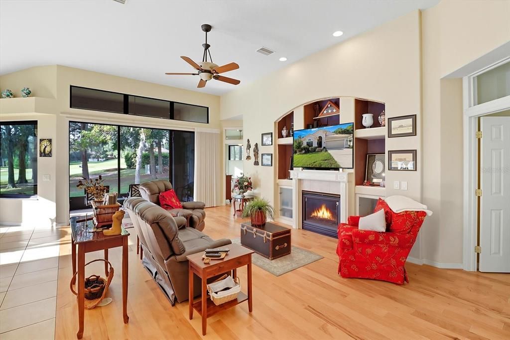 待售: $445,000 (3 贝兹, 2 浴室, 2197 平方英尺)