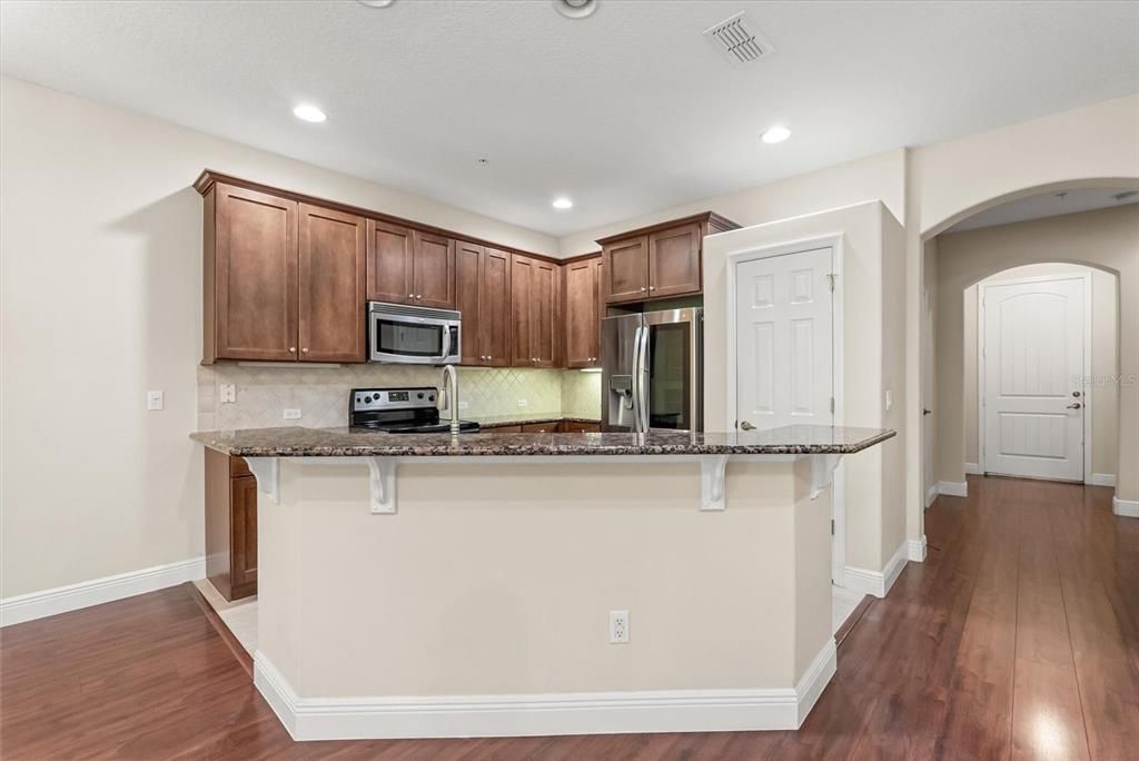 На продажу: $385,000 (3 спален, 2 ванн, 1674 Квадратных фут)