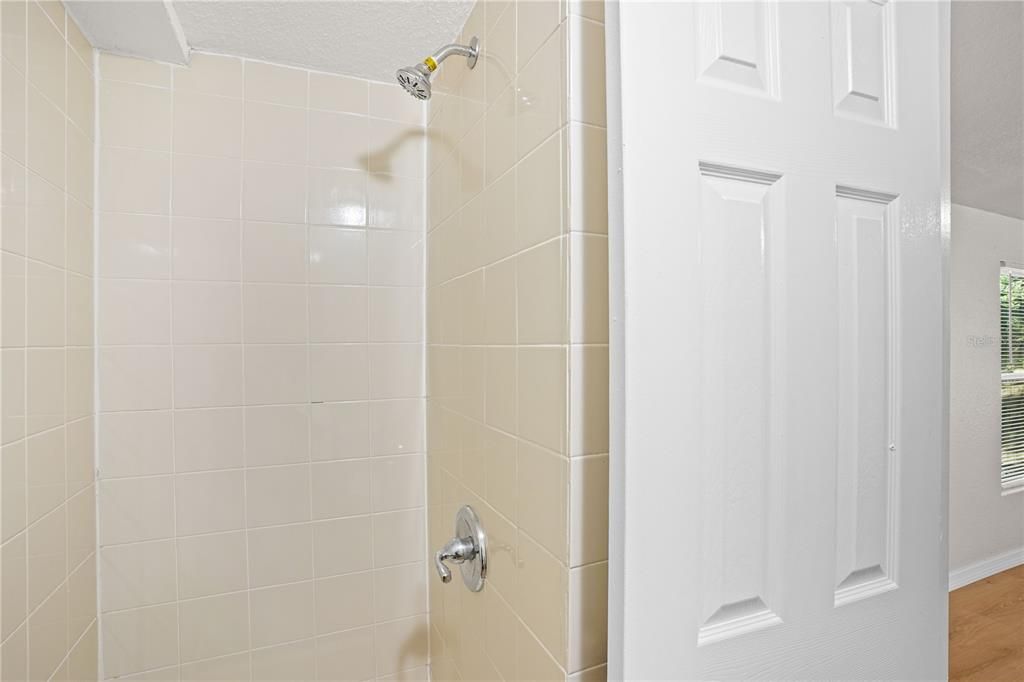 En Venta: $276,400 (3 camas, 2 baños, 1422 Pies cuadrados)