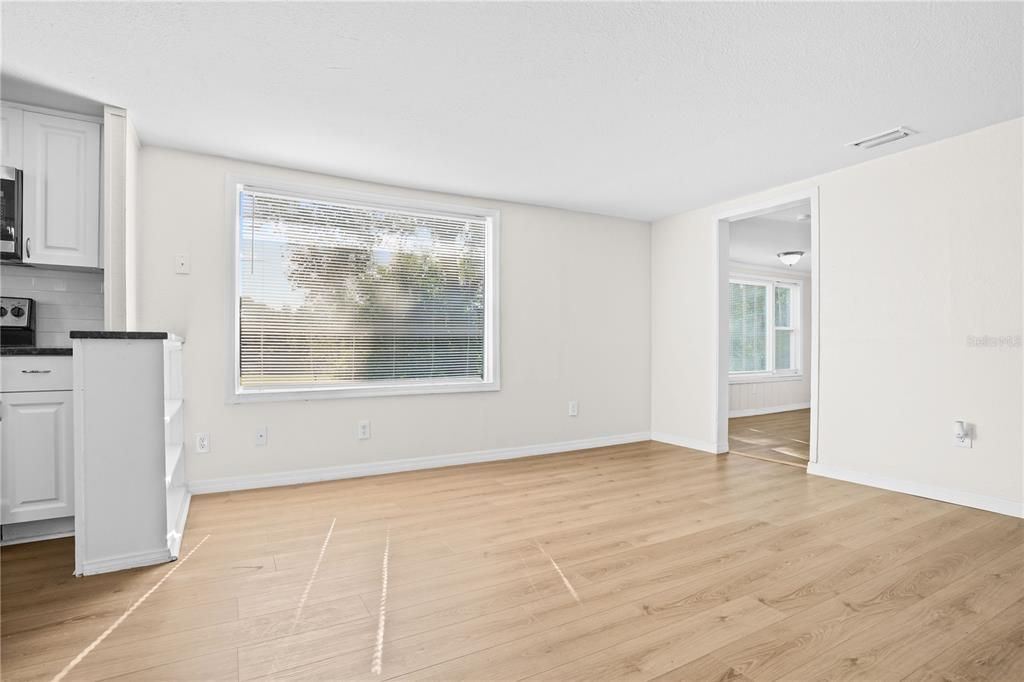 En Venta: $276,400 (3 camas, 2 baños, 1422 Pies cuadrados)