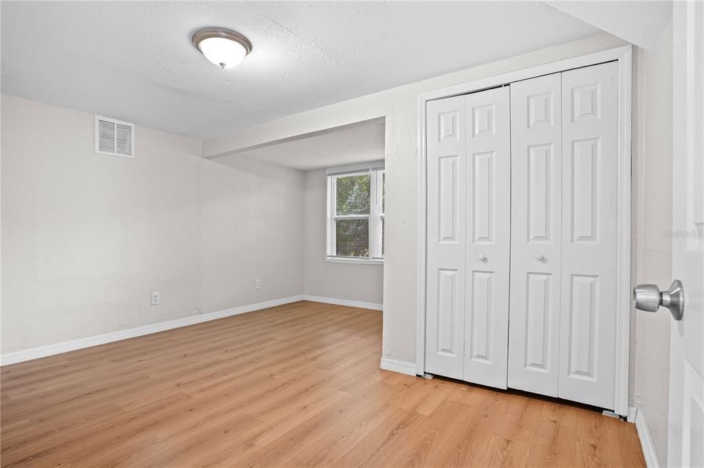 En Venta: $276,400 (3 camas, 2 baños, 1422 Pies cuadrados)