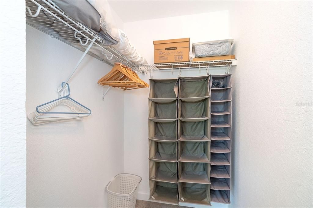 For Sale: $225,000 (2 beds, 2 baths, 870 Square Feet)