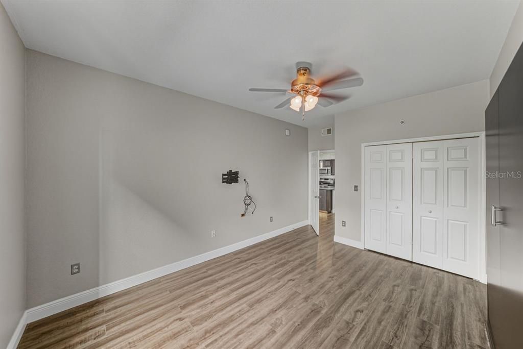 待售: $575,000 (2 贝兹, 2 浴室, 1184 平方英尺)