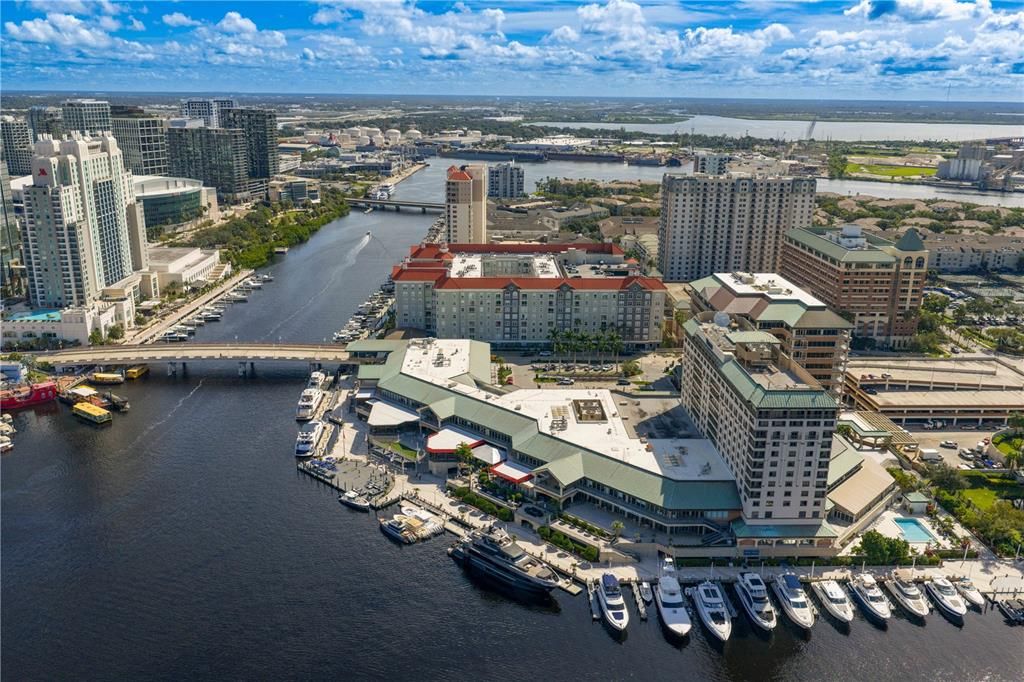 待售: $575,000 (2 贝兹, 2 浴室, 1184 平方英尺)