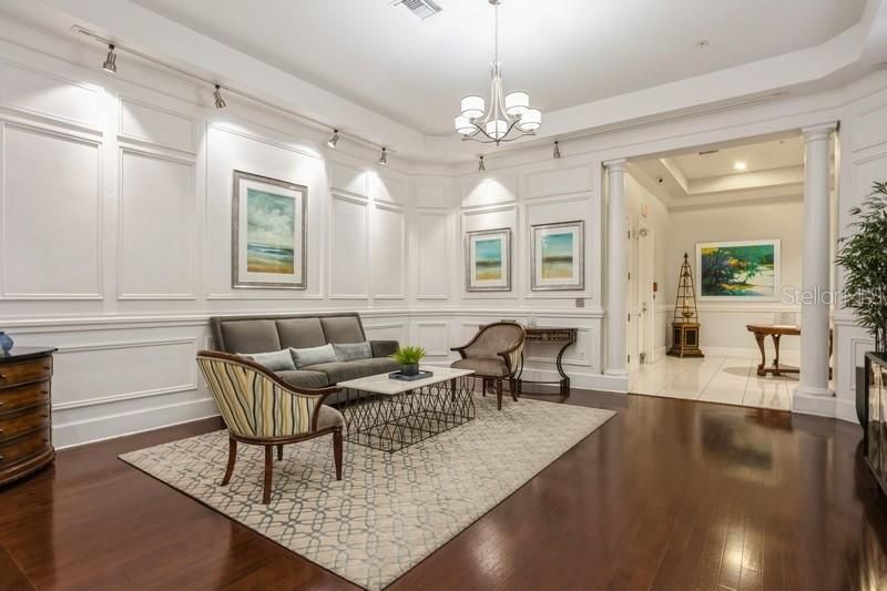 待售: $575,000 (2 贝兹, 2 浴室, 1184 平方英尺)