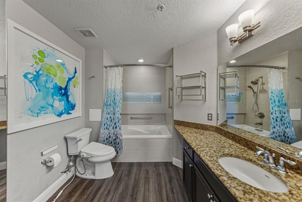 待售: $575,000 (2 贝兹, 2 浴室, 1184 平方英尺)