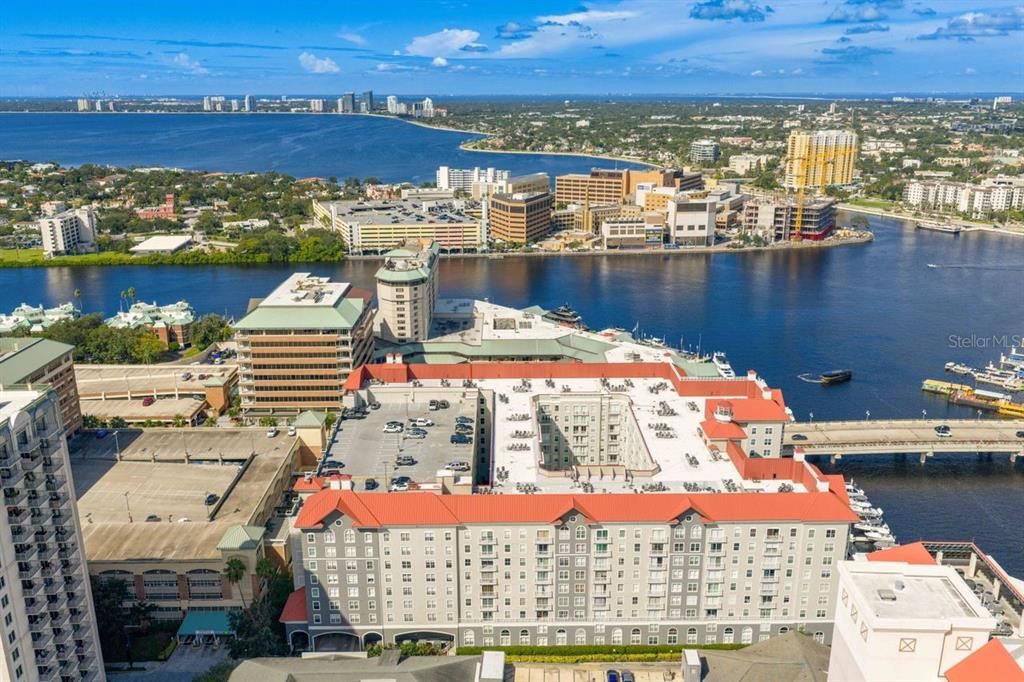 待售: $575,000 (2 贝兹, 2 浴室, 1184 平方英尺)