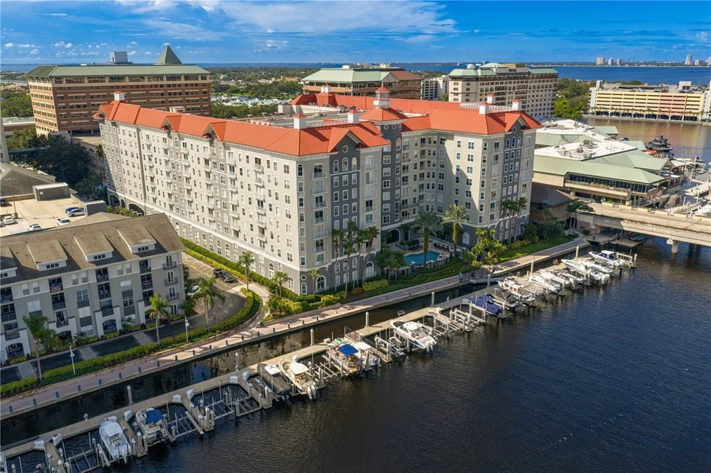 待售: $575,000 (2 贝兹, 2 浴室, 1184 平方英尺)