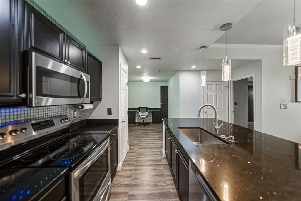 待售: $575,000 (2 贝兹, 2 浴室, 1184 平方英尺)