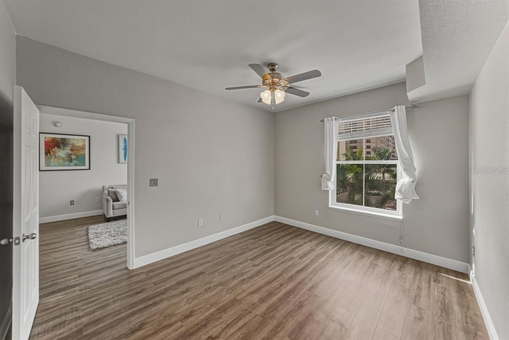 待售: $575,000 (2 贝兹, 2 浴室, 1184 平方英尺)