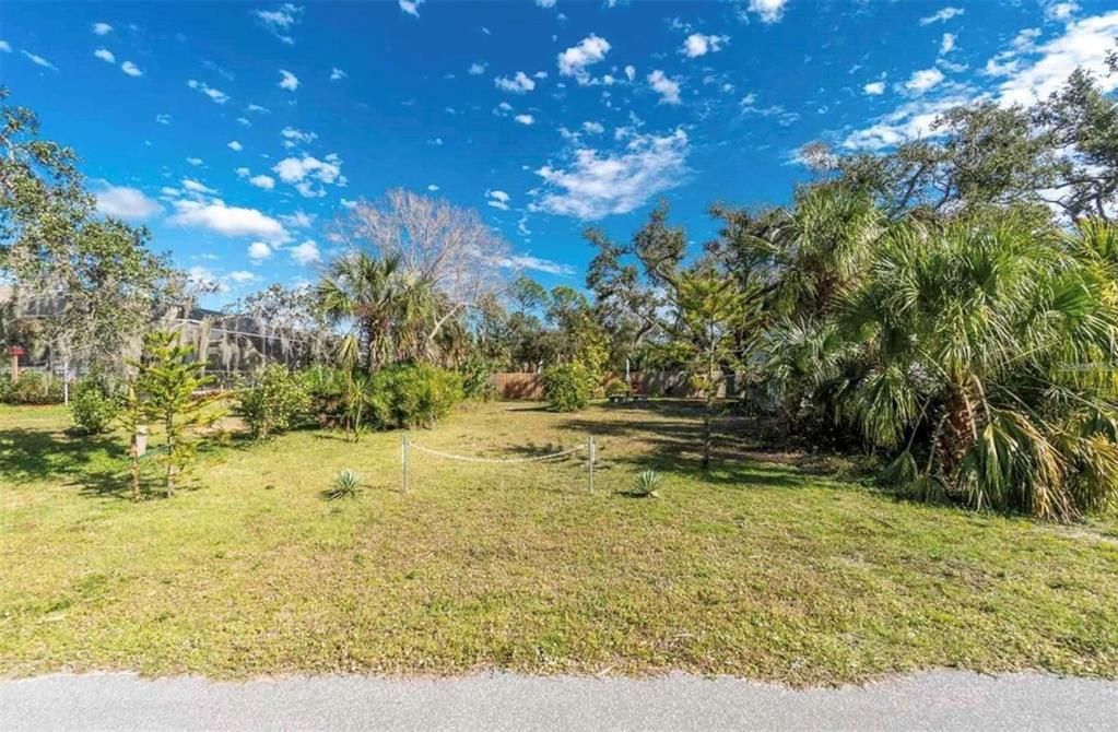 В аренду: $3,000 (3 спален, 2 ванн, 1766 Квадратных фут)