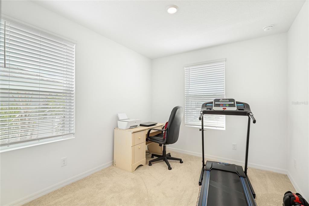 For Sale: $348,000 (3 beds, 2 baths, 1555 Square Feet)