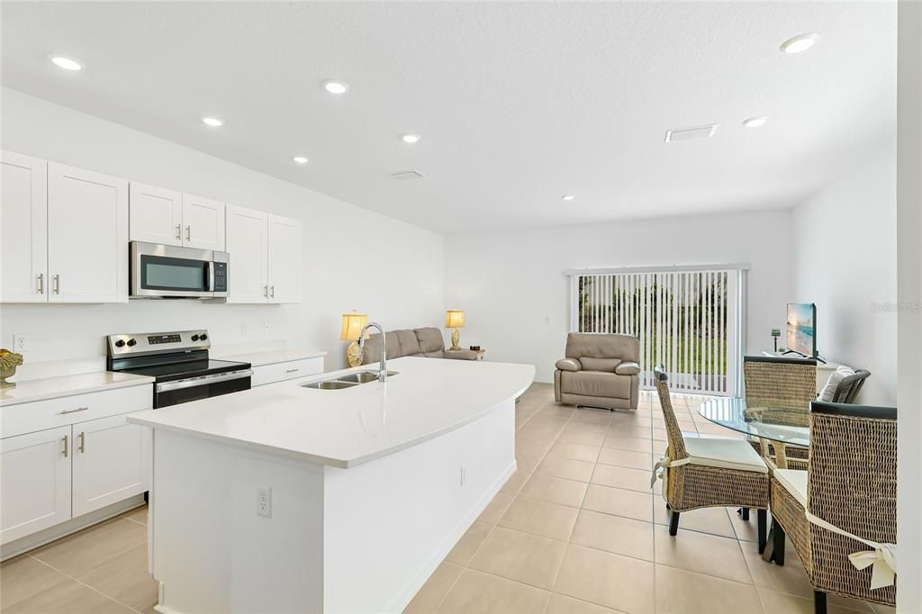 For Sale: $348,000 (3 beds, 2 baths, 1555 Square Feet)