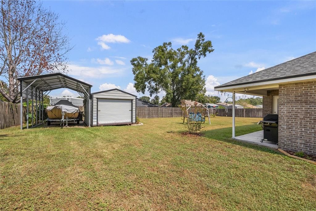 Active With Contract: $348,900 (3 beds, 2 baths, 1663 Square Feet)